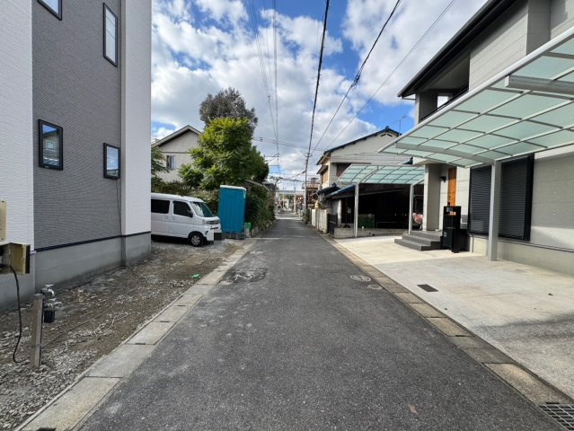 ーAdoble＋アドブル＋ー小倉南区八幡町7期　【小倉南区　新築戸建て】の前面道路含む現地写真|現地撮影　2025,10,24　ーAdoble＋アドブル＋ー小倉南区八幡町7期　【小倉南区　新築戸建て】