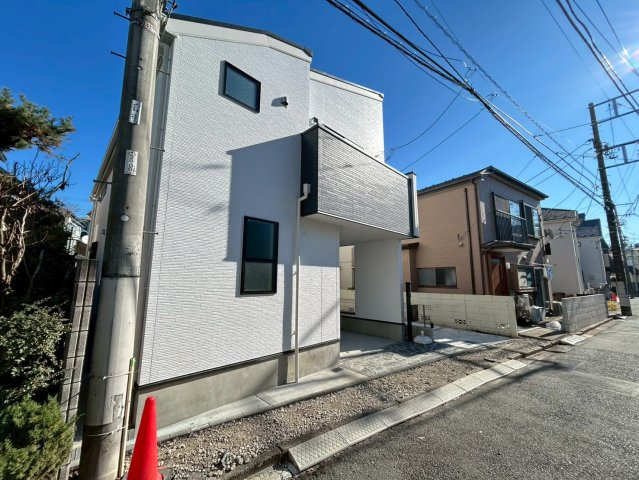 中野区沼袋2丁目　新築戸建　全2棟の前面道路含む現地写真|子育てしやすい住環境！教育施設や商業施設も徒歩圏内に充実。

ご内見希望・資料請求などお気軽にお問い合わせ下さい！
03-5990-5201