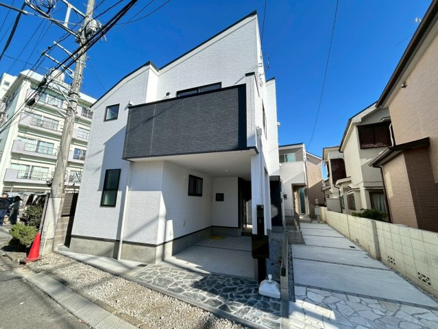 中野区沼袋2丁目　新築戸建　全2棟の前面道路含む現地写真|2025.12.28撮影

現地ご見学希望・資料請求などお気軽にお問い合わせ下さい！
03-5990-5201