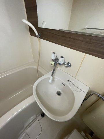 御堂ハイツの浴室|イメージとして同建物他部屋を表示しています