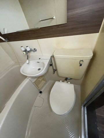 御堂ハイツの浴室|イメージとして同建物他部屋を表示しています