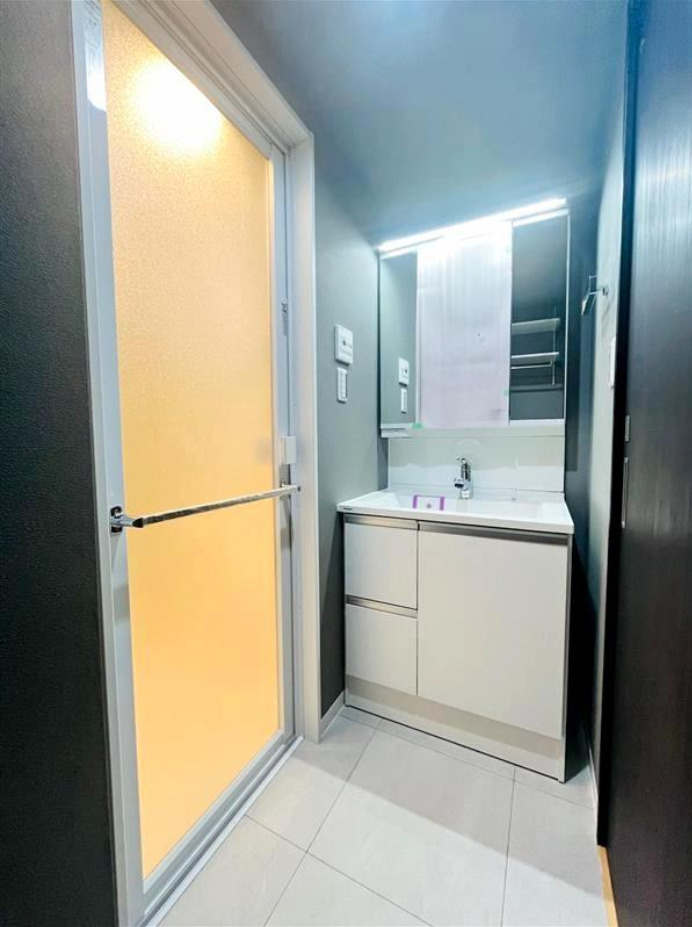 ナイスサンソレイユ横濱鶴ヶ峰【仲介手数料無料】ペット可♪の独立洗面台