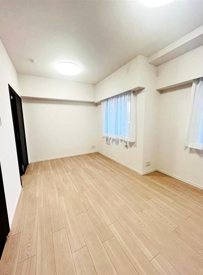 ナイスサンソレイユ横濱鶴ヶ峰【仲介手数料無料】ペット可♪の洋室