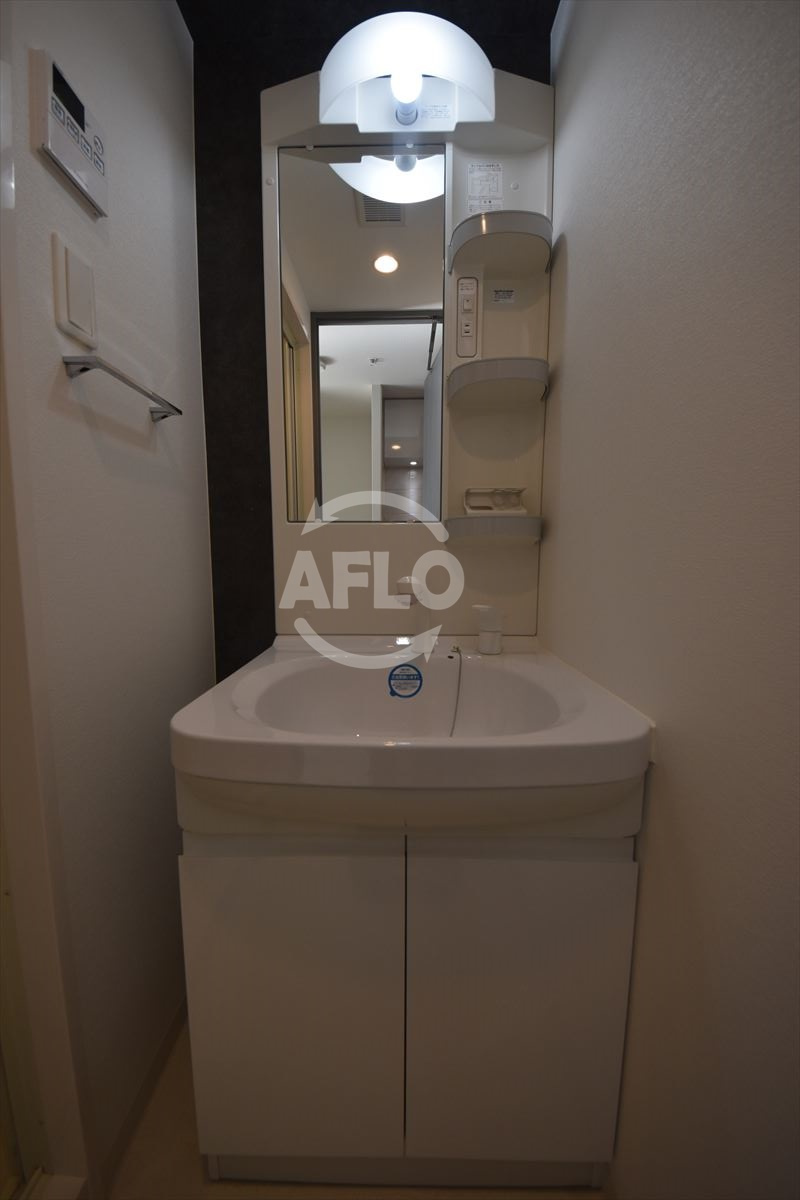 S-RESIDENCE谷町五丁目の独立洗面台|S-RESIDENCE谷町五丁目　洗面脱衣所