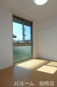 柏崎市西港町のアパートの寝室