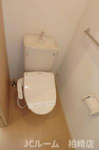 柏崎市西港町のアパートのトイレ