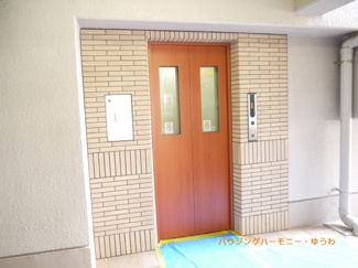 【その他共用部分】 | 勿論エレベーターが備え付けられています。