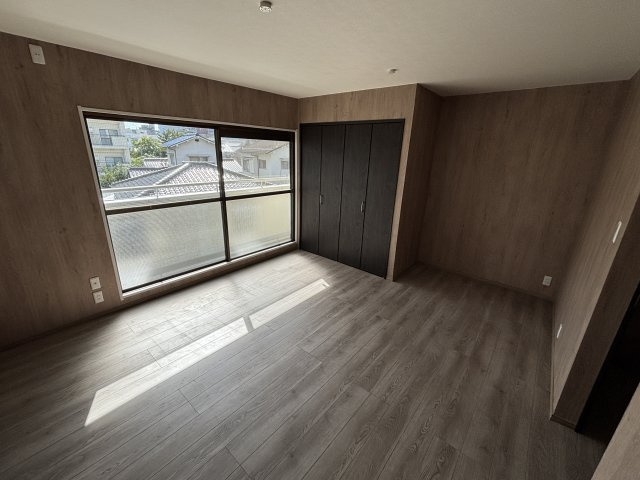 広島市東区山根町の洋室