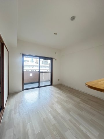 ベルレコルテ浜辺の居間・リビング