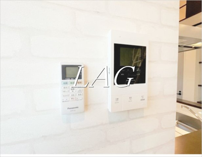 【セキュリティ】 | シェリール小岩 | モニター付きインターフォンです。