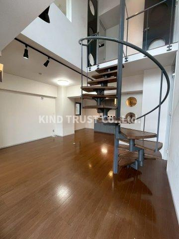 アシスト90の内装|内装は落ち着いています