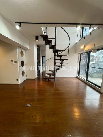 アシスト90のロビー|落ち着いたロビーです