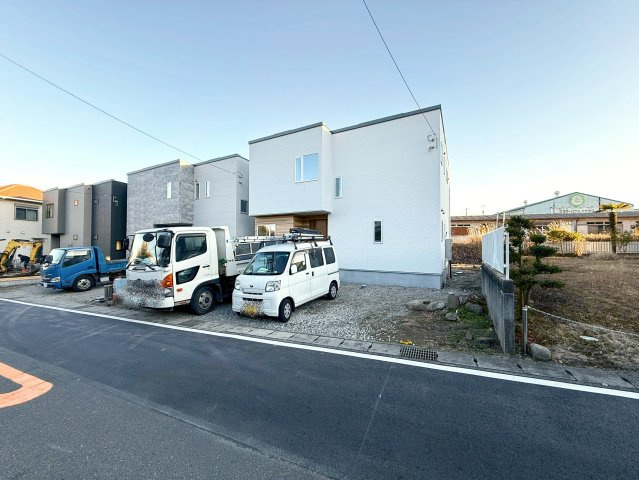 御殿場１期　１号棟　新築戸建　全３棟の外観|1.23　夕方撮影