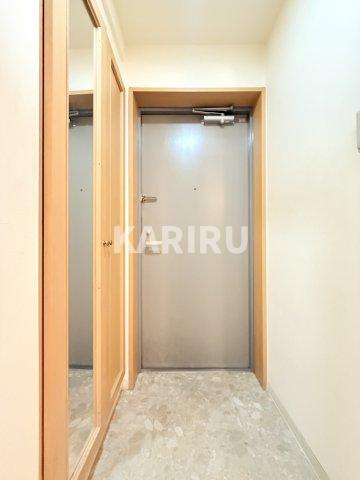 メゾンコトブキ清水の玄関