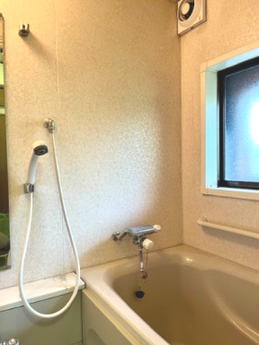 長浜市西浅井町大浦中古戸建の浴室