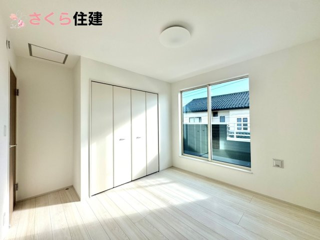 Heartful-Town 　中久保二丁目4363番　B棟の内観：施工例|同社施工物件の写真です。※建具やフローリング、その他仕様が違う場合がございます。									
