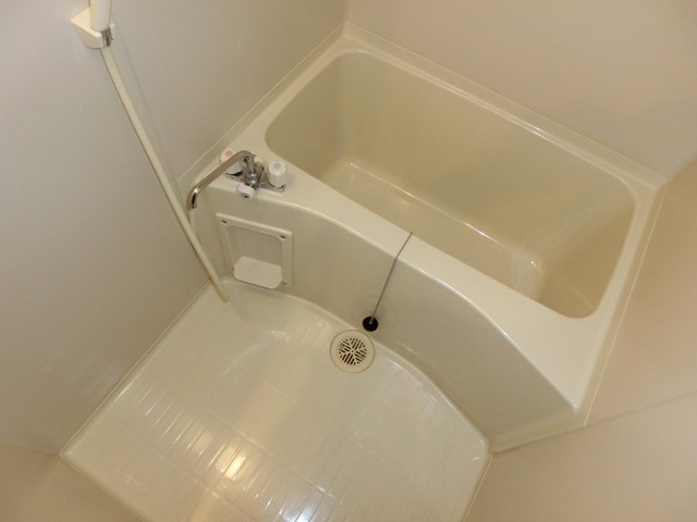 大阪市淀川区十三本町２丁目の賃貸マンションの浴室