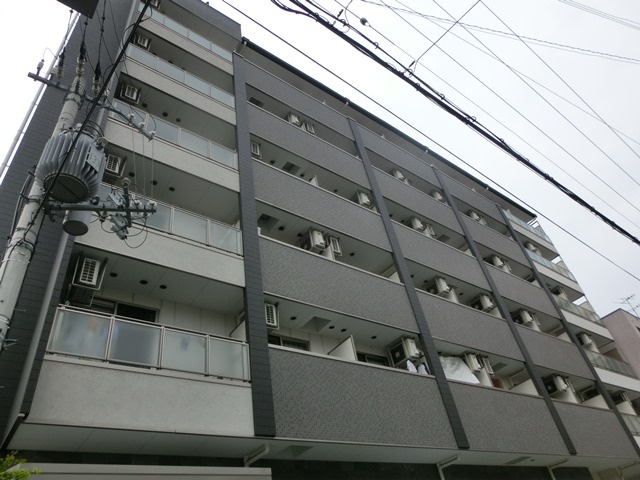 大阪市淀川区十三本町２丁目の賃貸マンションの外観