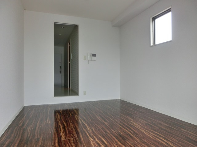 大阪市淀川区十三本町２丁目の賃貸マンションの洋室