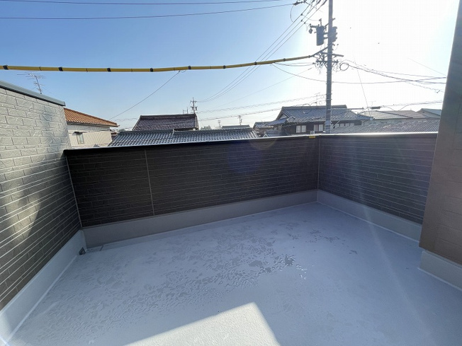 【バルコニー】 | 各務原市川島松倉町