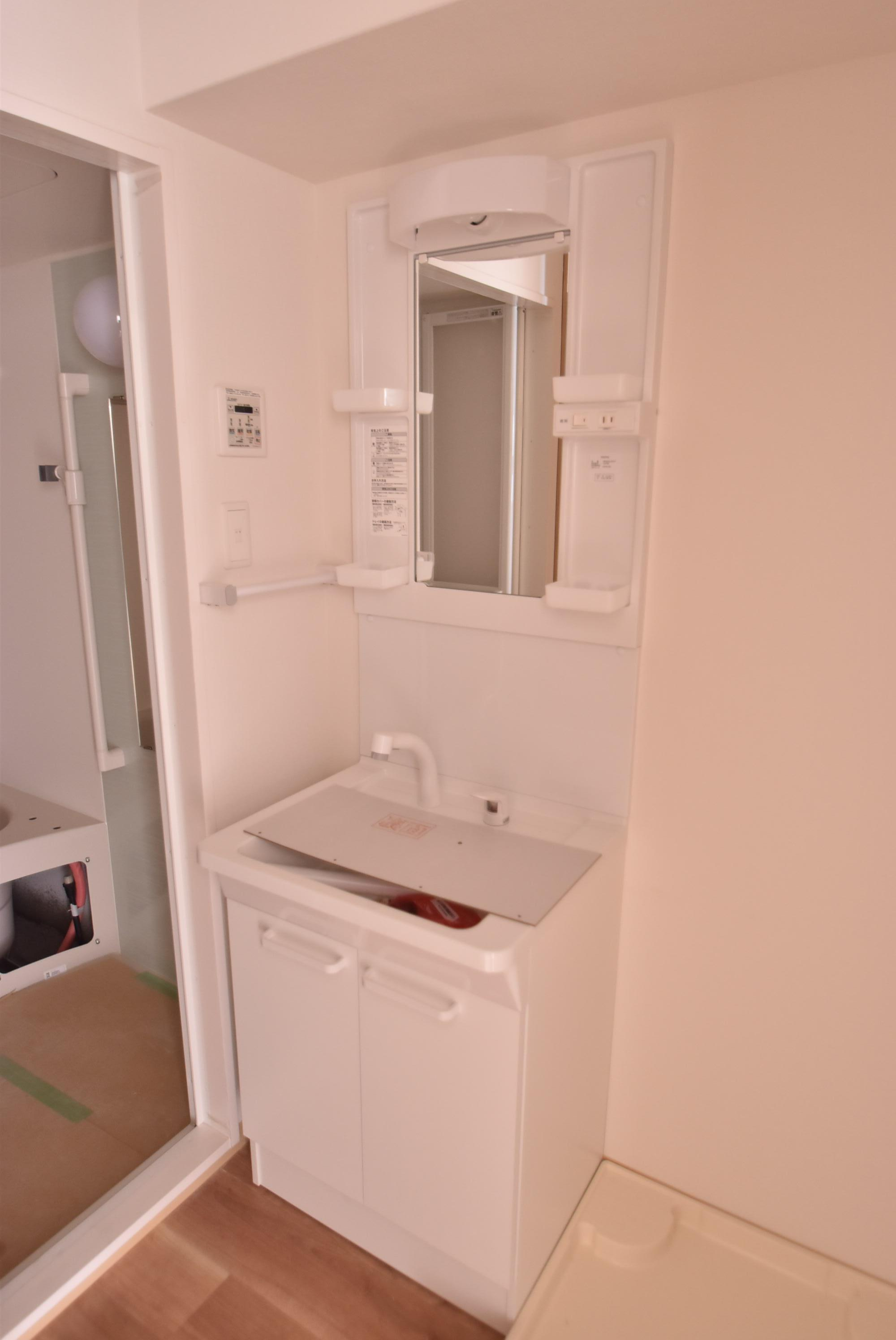 大阪市都島区都島本通３丁目の賃貸マンションの洗面所