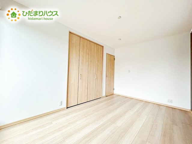 【寝室】 | 茨城町桜の郷　中古戸建 | ベッドを置いても余裕の広さがあります。パソコンや趣味のスペースなどインテリアを考えるのも楽しみですね！