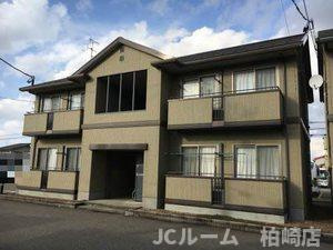 柏崎市北園町のアパートの外観