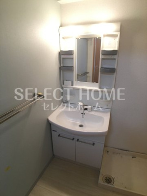 【独立洗面台】 | アクシス | 朝の身支度には欠かせない独立洗面化粧台