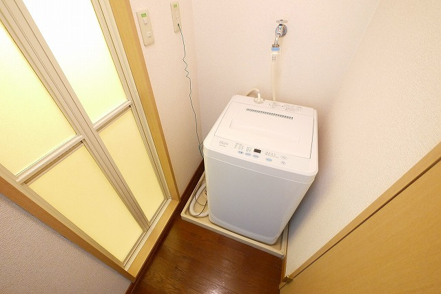 レオパレスイケダの設備|嬉しい室内洗濯機置き場がございます。
