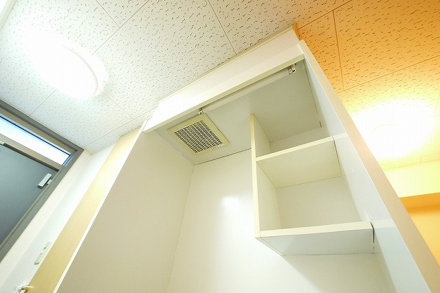 レオパレスイケダのキッチン|コンパクトなキッチンで掃除もラクラク