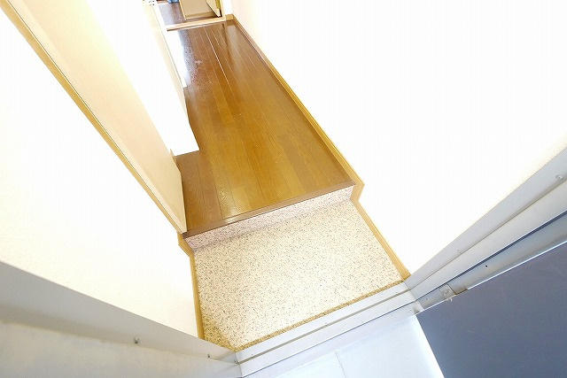 レオパレスイケダの玄関|毎日通る玄関はこちらです