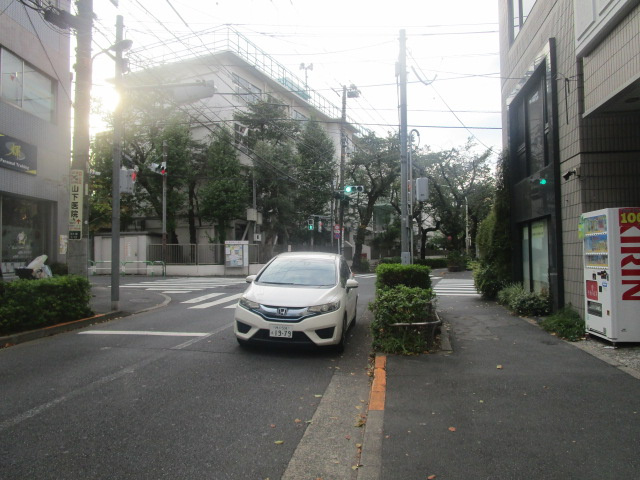 豊島区南大塚３丁目の倉庫