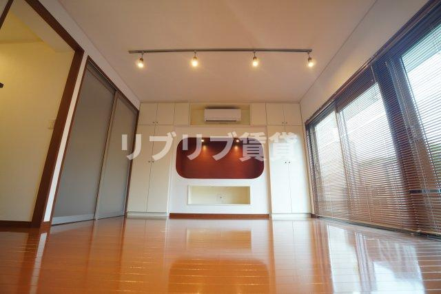 コープ桜木町の居間・リビング