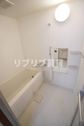 コープ桜木町の浴室