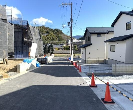 【前面道路含む現地写真】 | K41307-1期8号地市原野