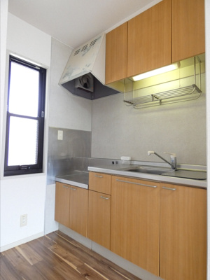 【キッチン】 | スターハイツ | きれいなキッチンです