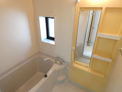 【浴室】 | スターハイツ | 日々の疲れを癒すお風呂付です