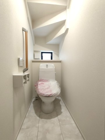 三郷市　鷹野1丁目　新築戸建　全2棟のトイレ|トイレです