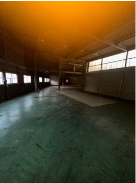 大阪府堺市南区岩室　工場の内装