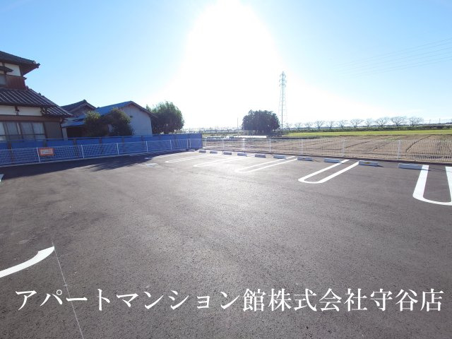 La Fraise Aの駐車場