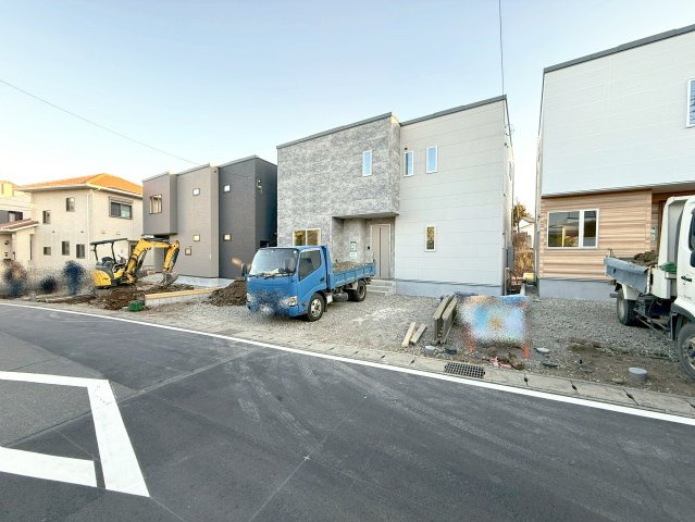 御殿場１期　２号棟　新築戸建　全３棟の外観|1.23　夕方撮影