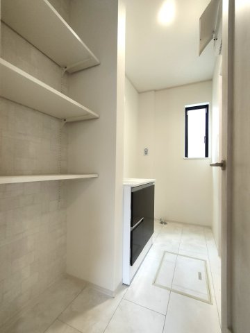 三郷市　鷹野1丁目　新築戸建　全2棟の洗面所|使いやすい洗面所です