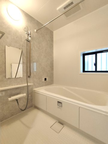 三郷市　鷹野1丁目　新築戸建　全2棟の浴室|お風呂です