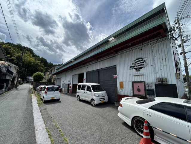 外山倉庫の外観