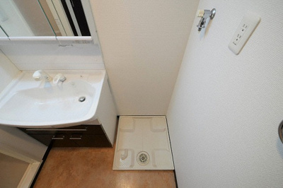 【設備】 | レジディア新大阪Ⅱ | 洗濯機置き場です