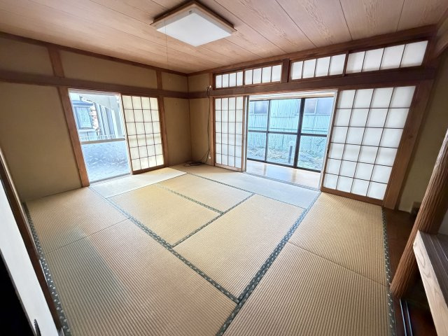 前橋市下小出町一丁目　中古住宅の和室