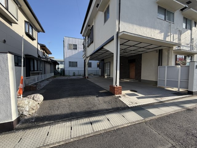 前橋市下小出町一丁目　中古住宅