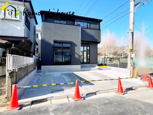 さいたま市見沼区南中丸　14期　新築一戸建て　01の駐車場|12/8撮影