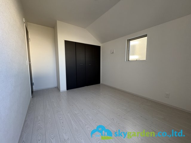 藤沢市亀井野7期　新築戸建　全3棟2号棟の子供部屋|子供のお昼寝に使えるお部屋です