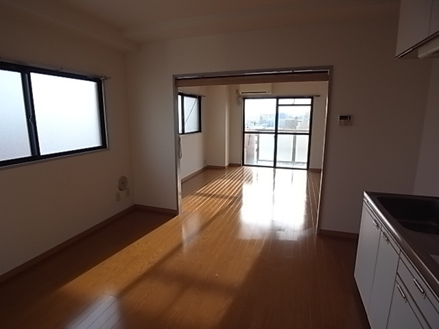 行徳倶楽部の居間・リビング